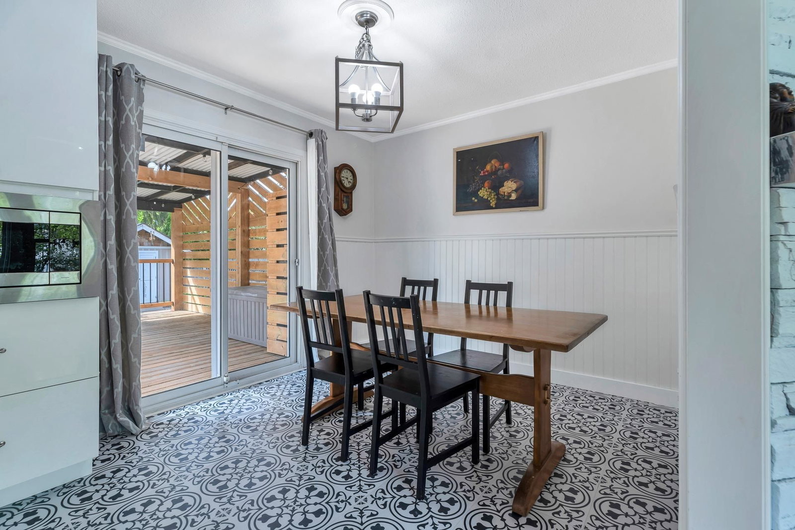 Listing Image 9
