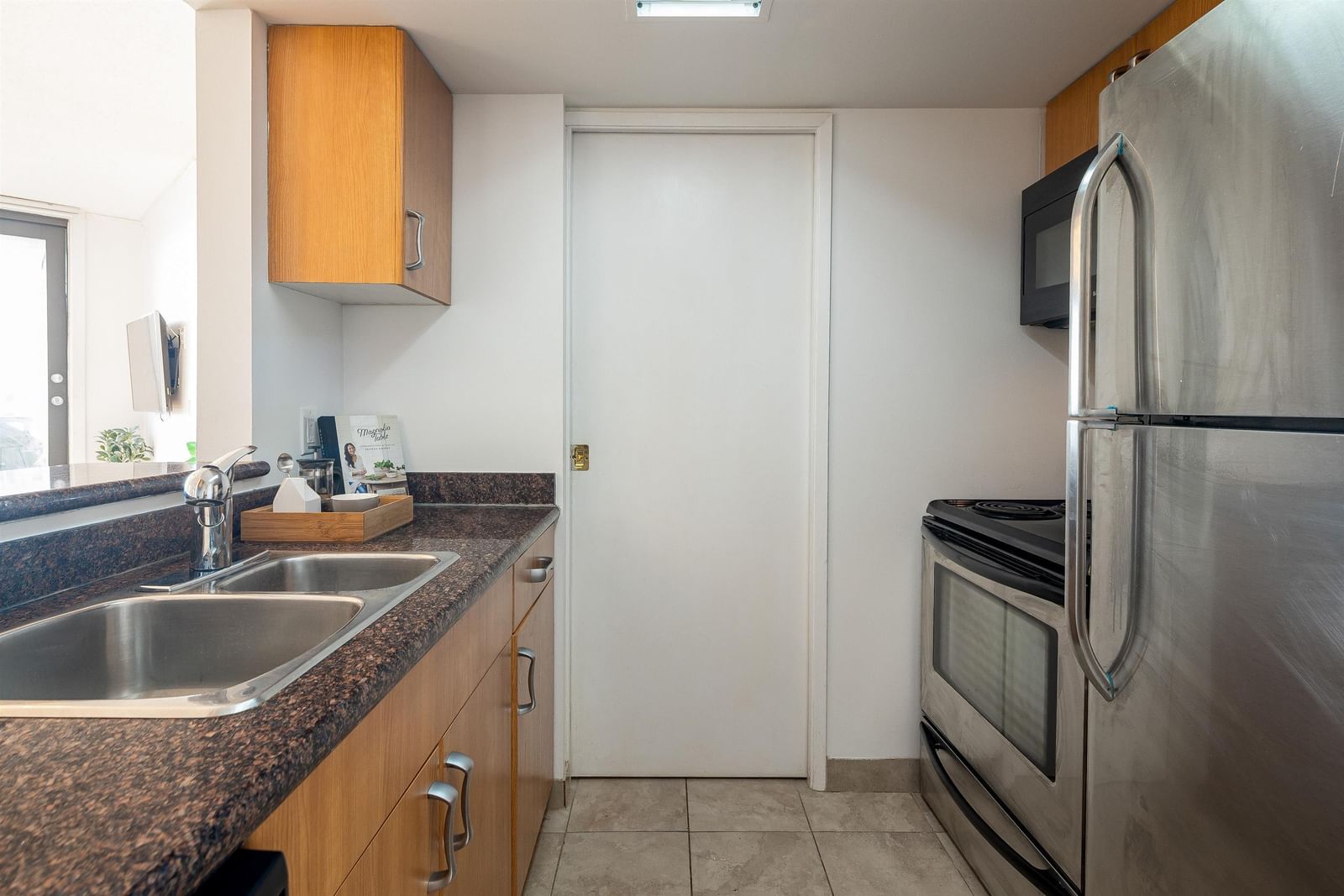 Listing Image 9