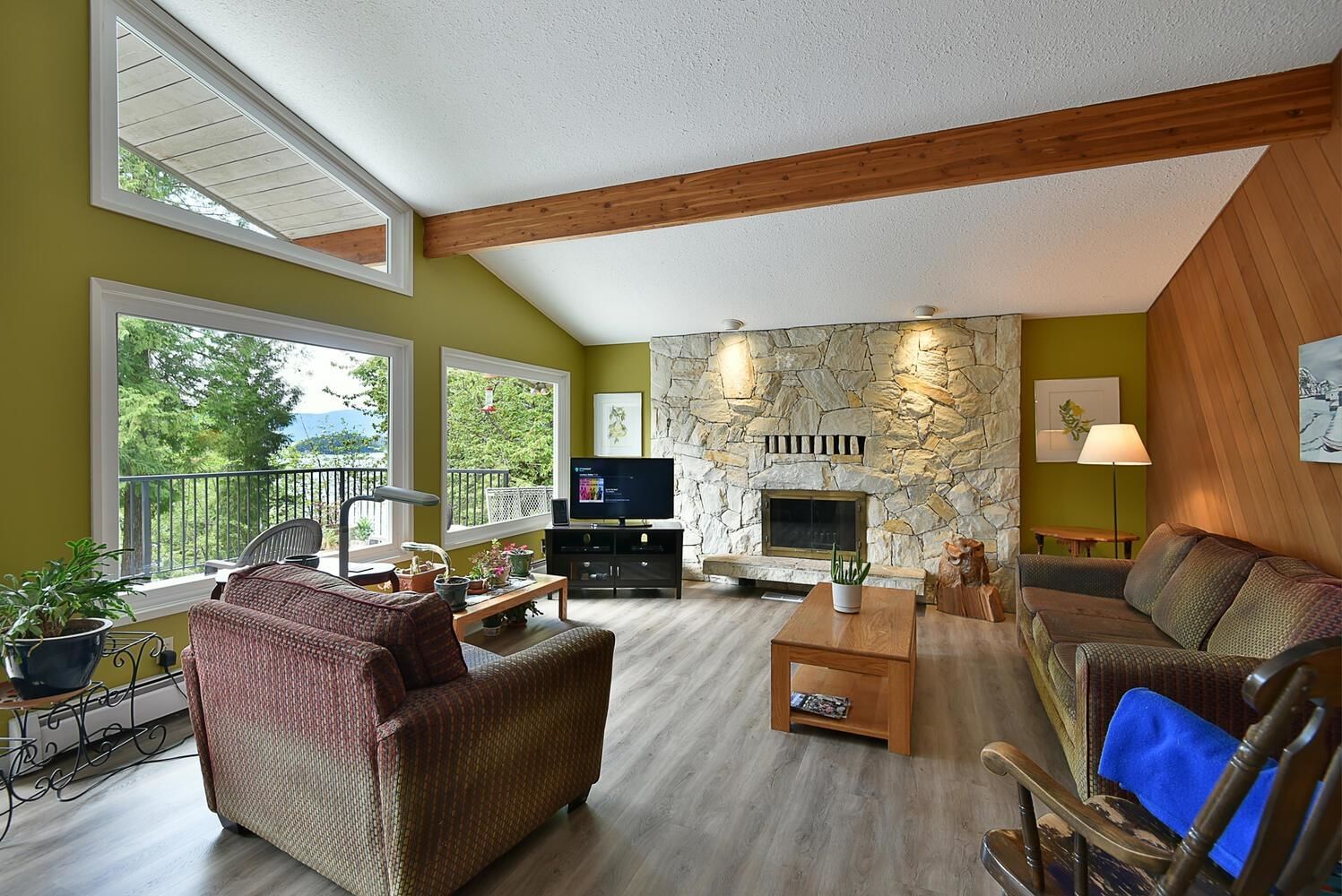 Listing Image 8