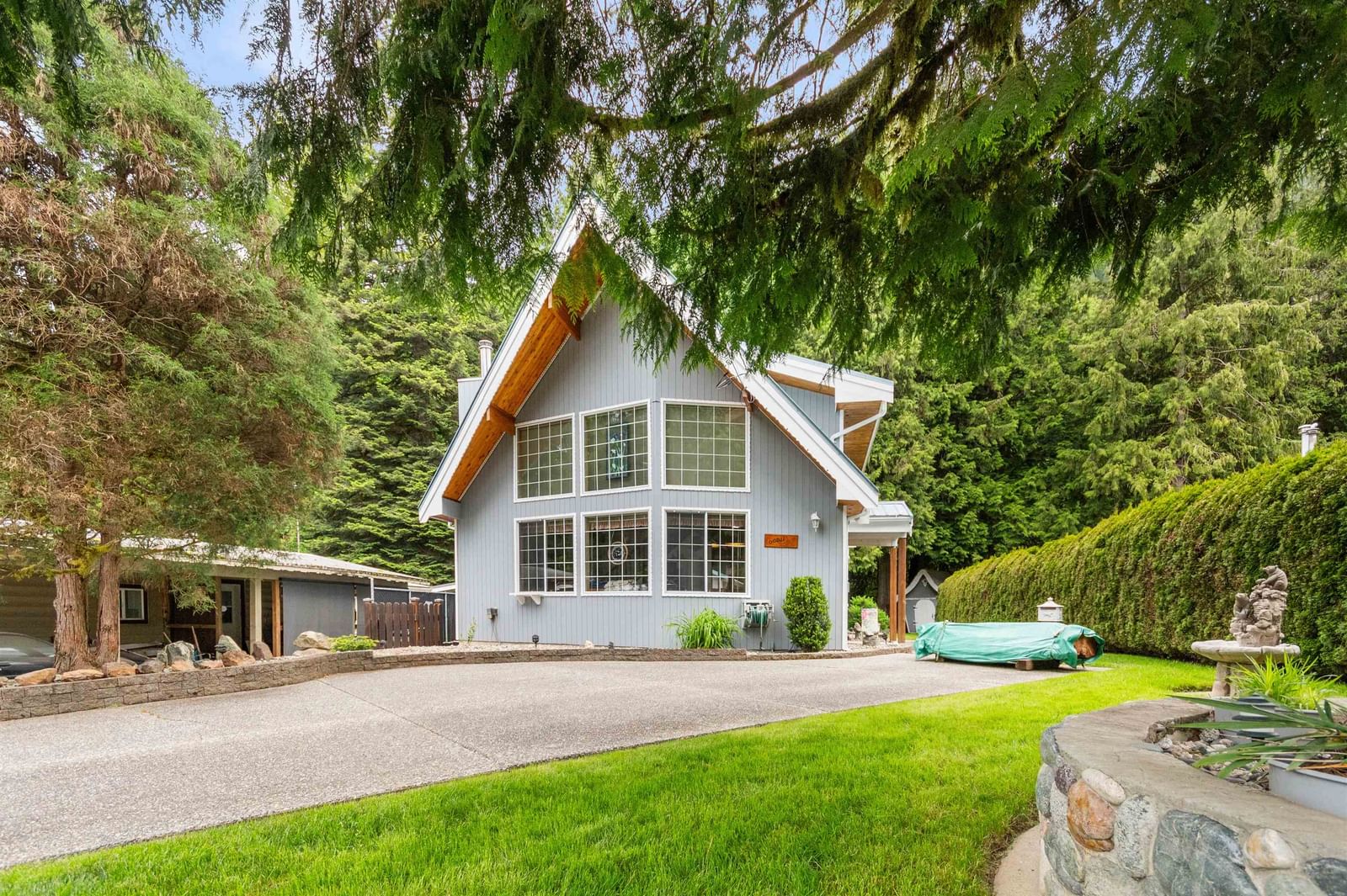 Listing Image 4