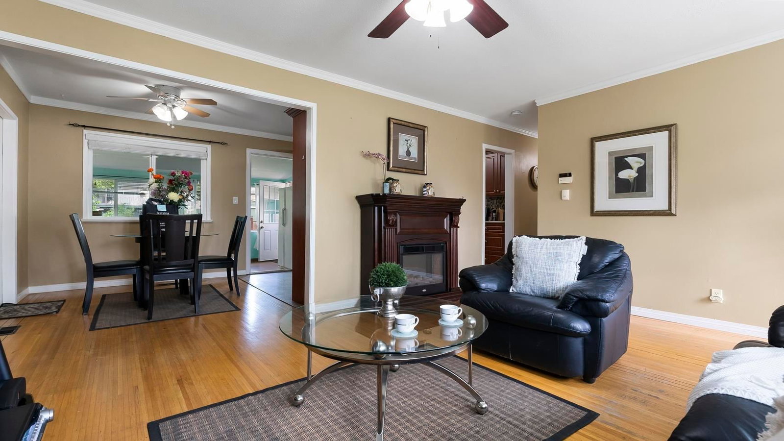 Listing Image 5