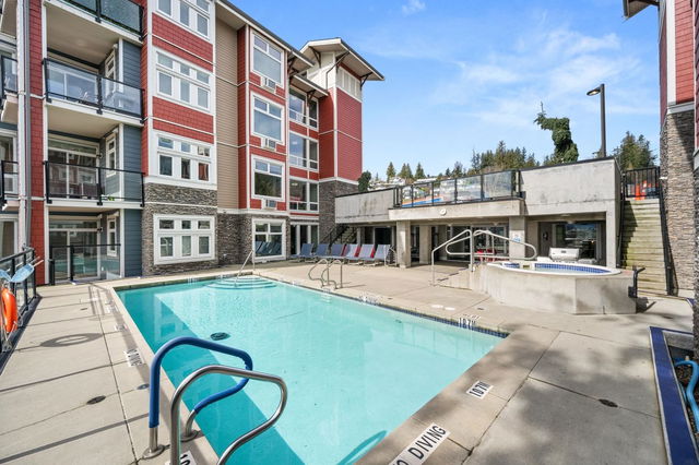 210 - 2242 Whatcom Road