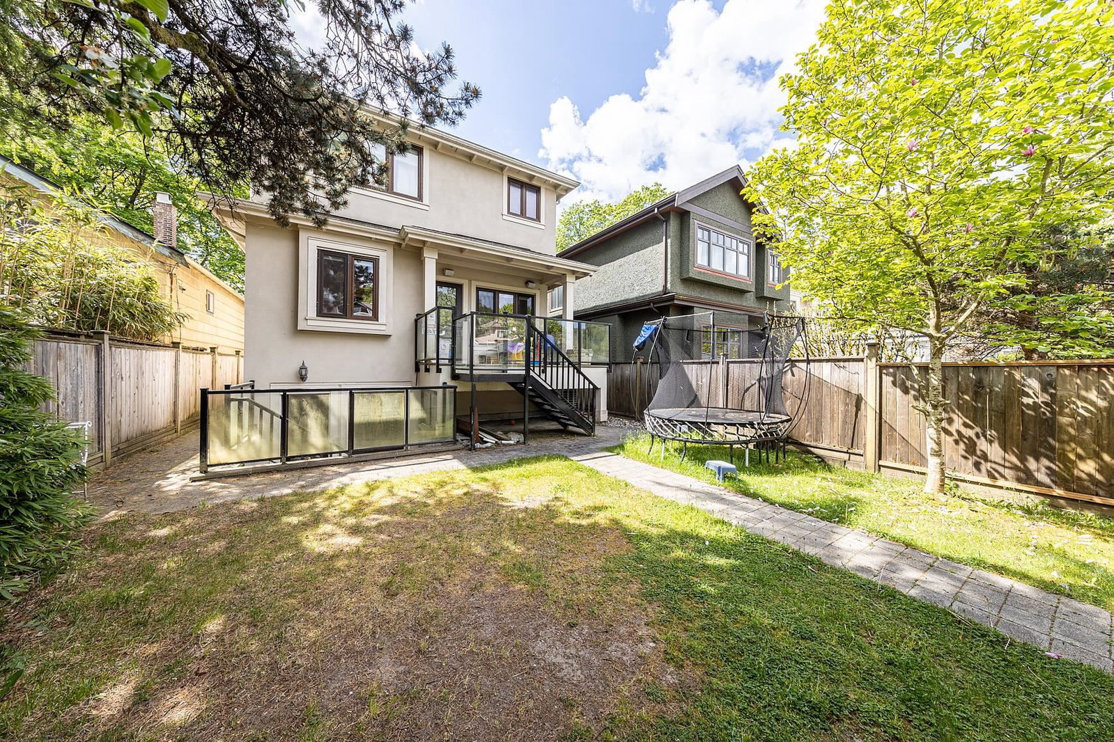 Listing Image 15