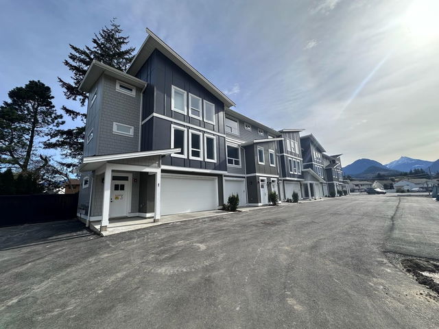 2 - 455 Coquihalla Street