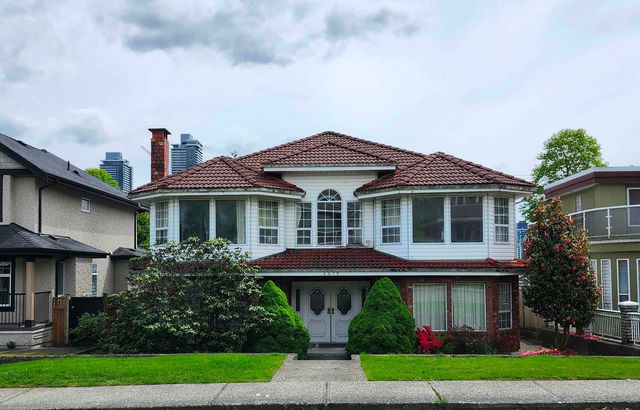 4438 Napier Street