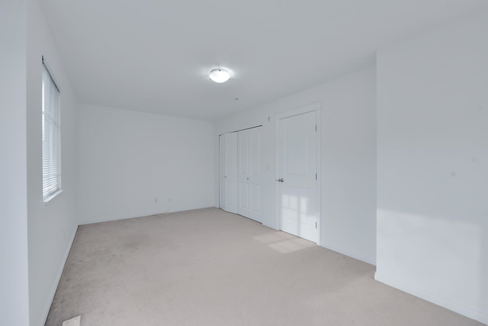 Listing Image 30