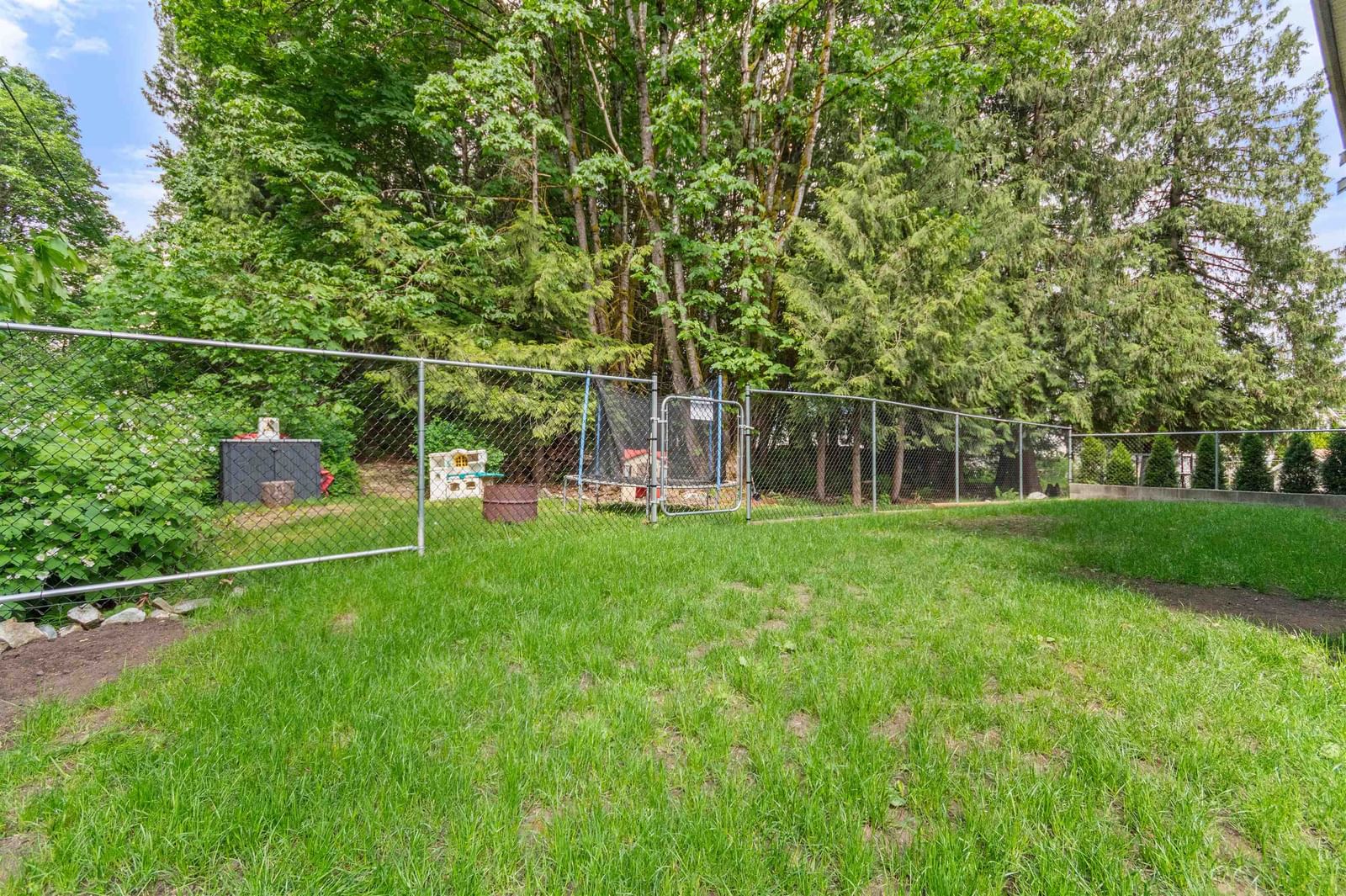 Listing Image 32