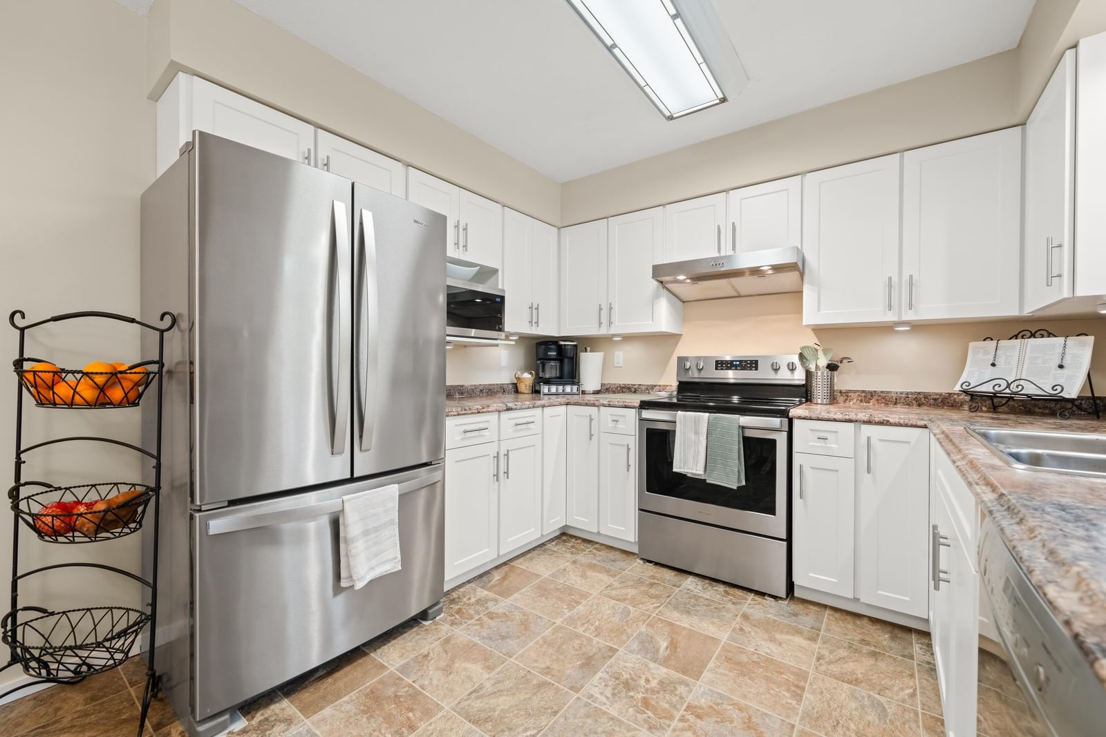 Listing Image 16
