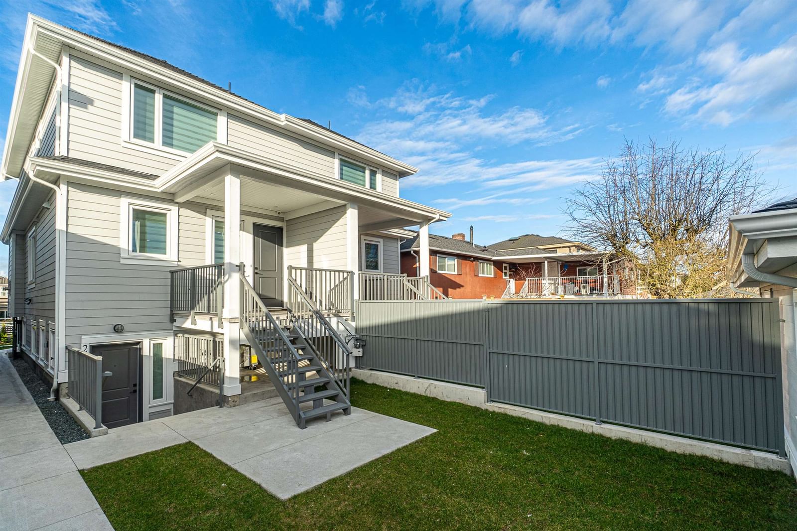 Listing Image 11