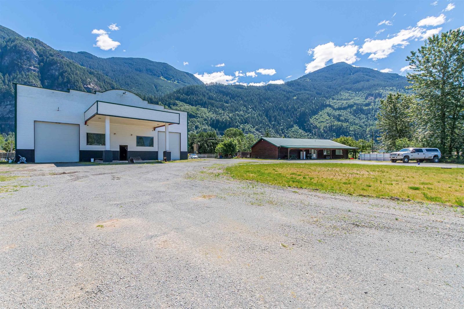 Listing Image 1