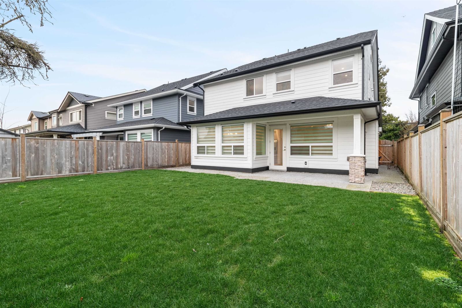 Listing Image 19