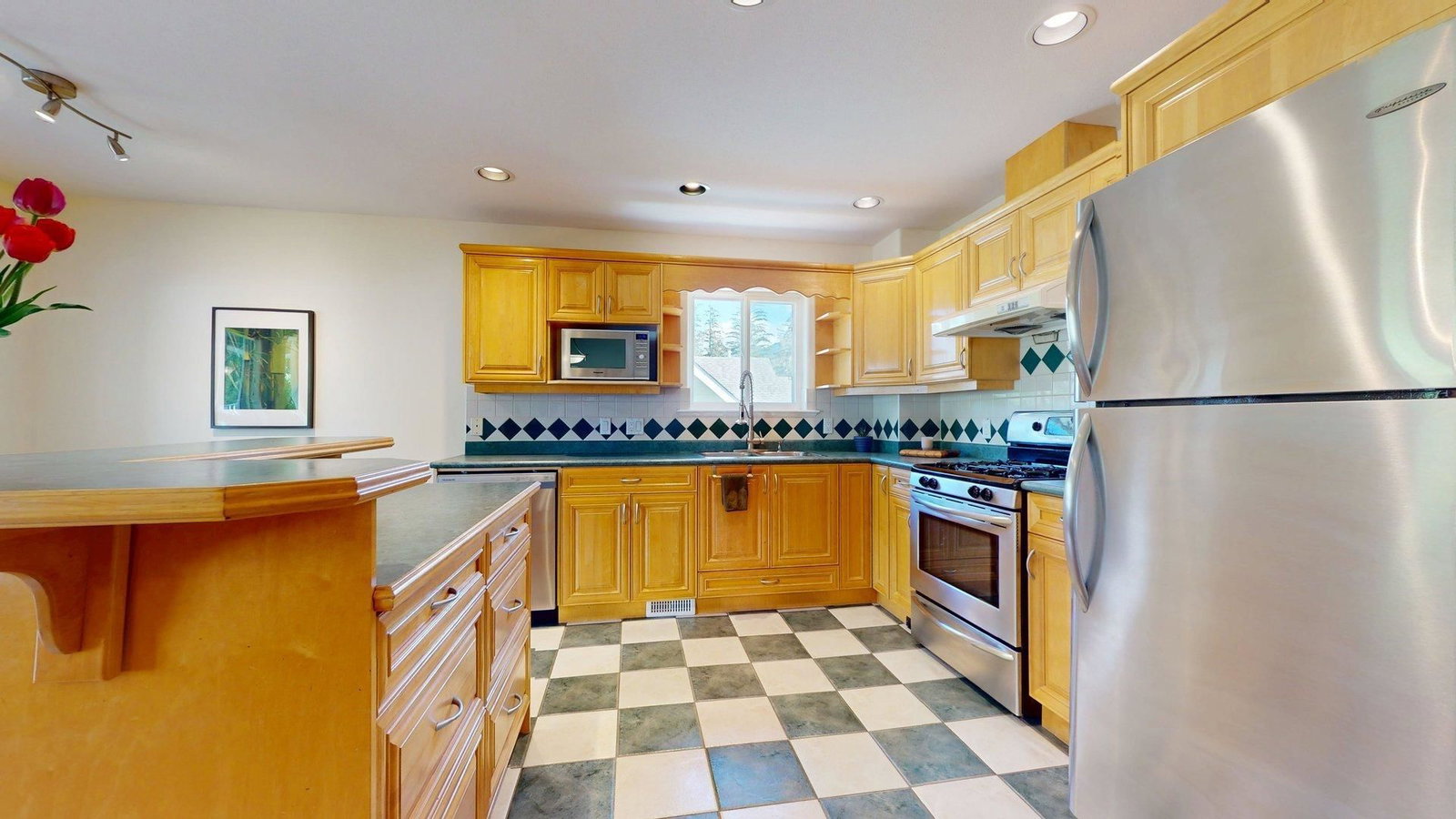 Listing Image 9