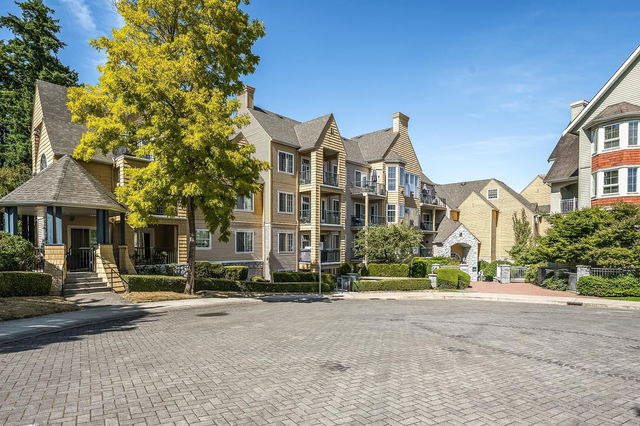 209 - 5555 13a Avenue