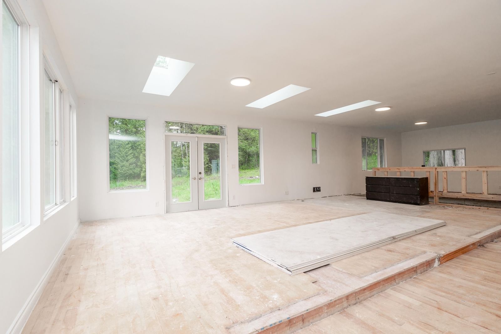 Listing Image 19