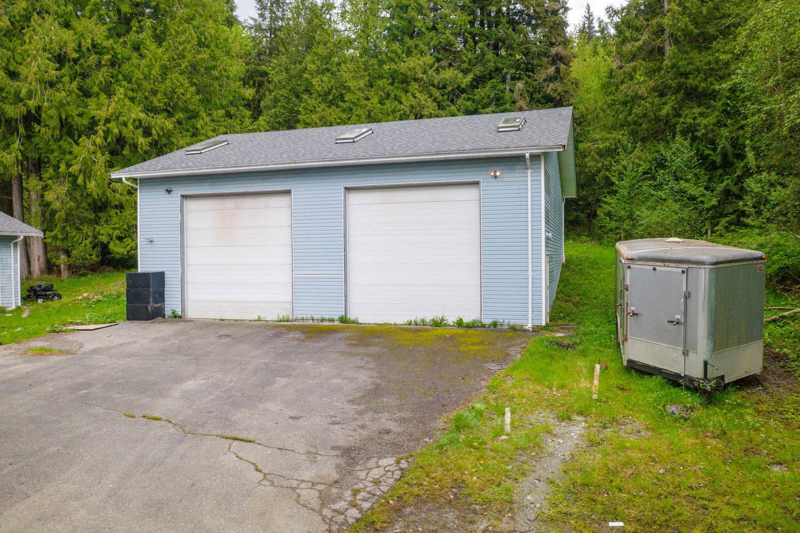 Listing photo 4