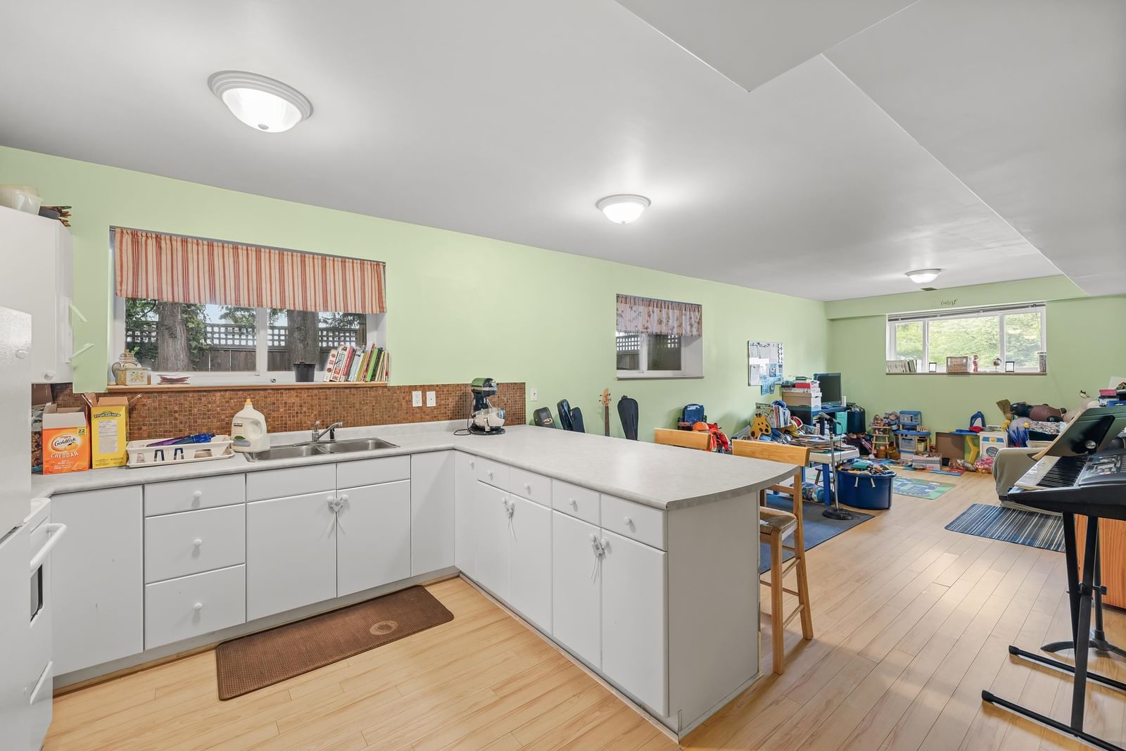 Listing Image 21