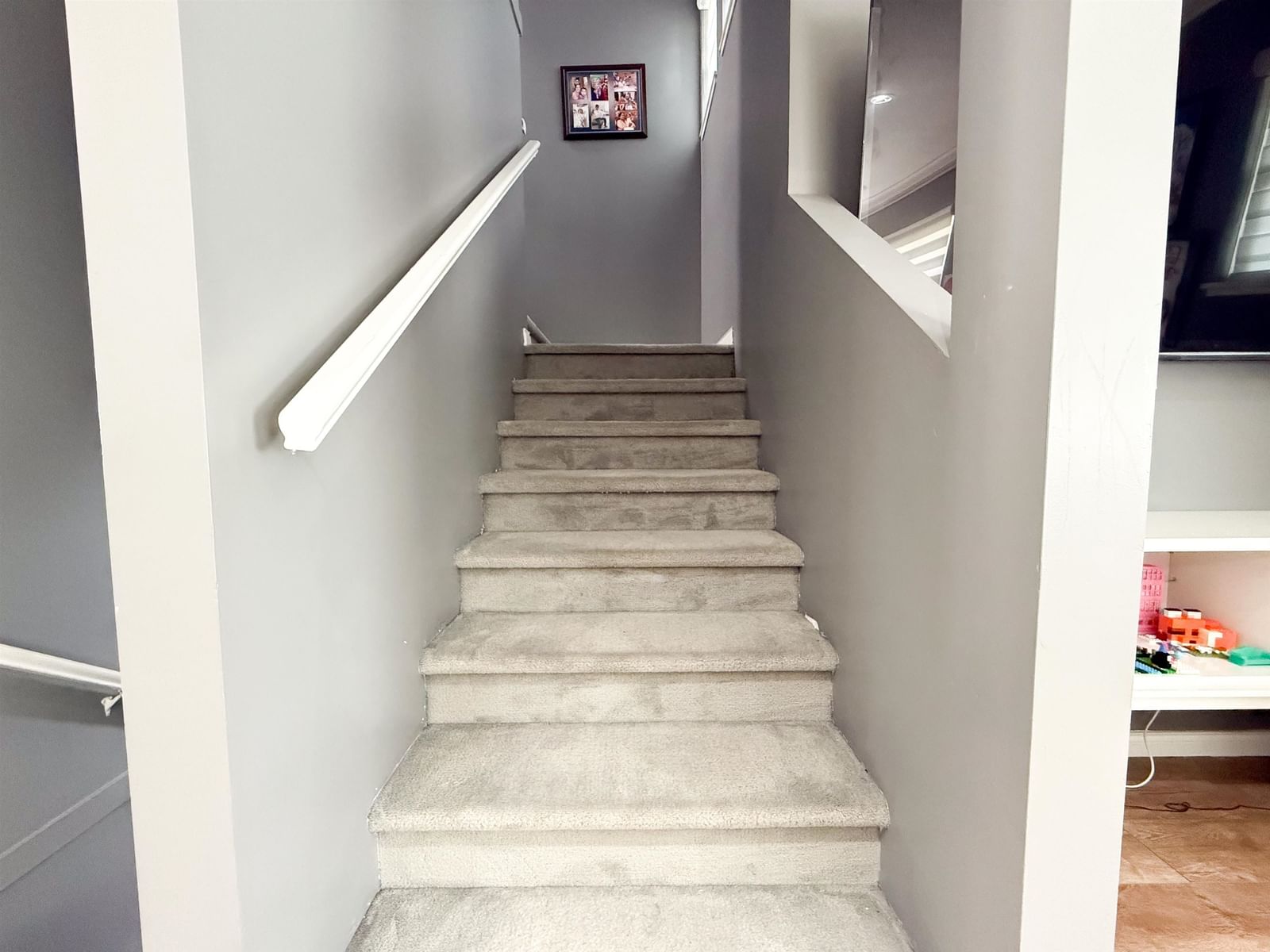 Listing Image 17