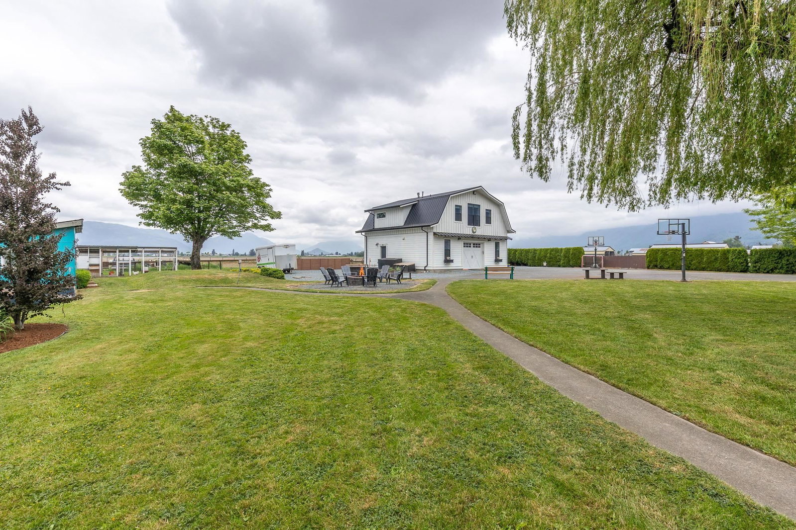 Listing Image 33