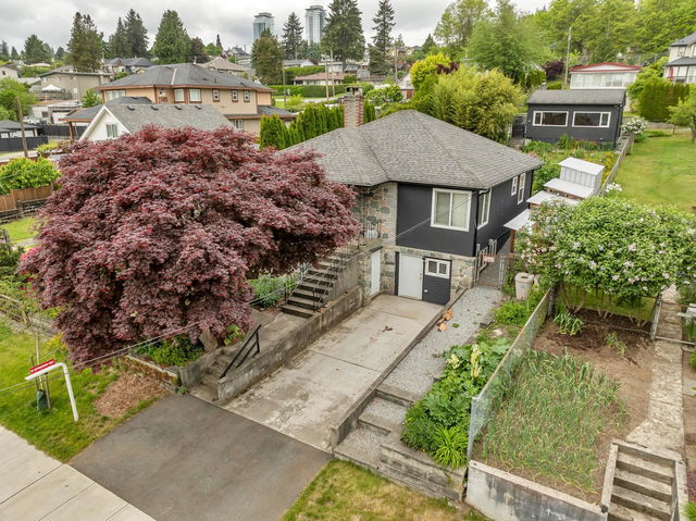 1305 Thomas Avenue