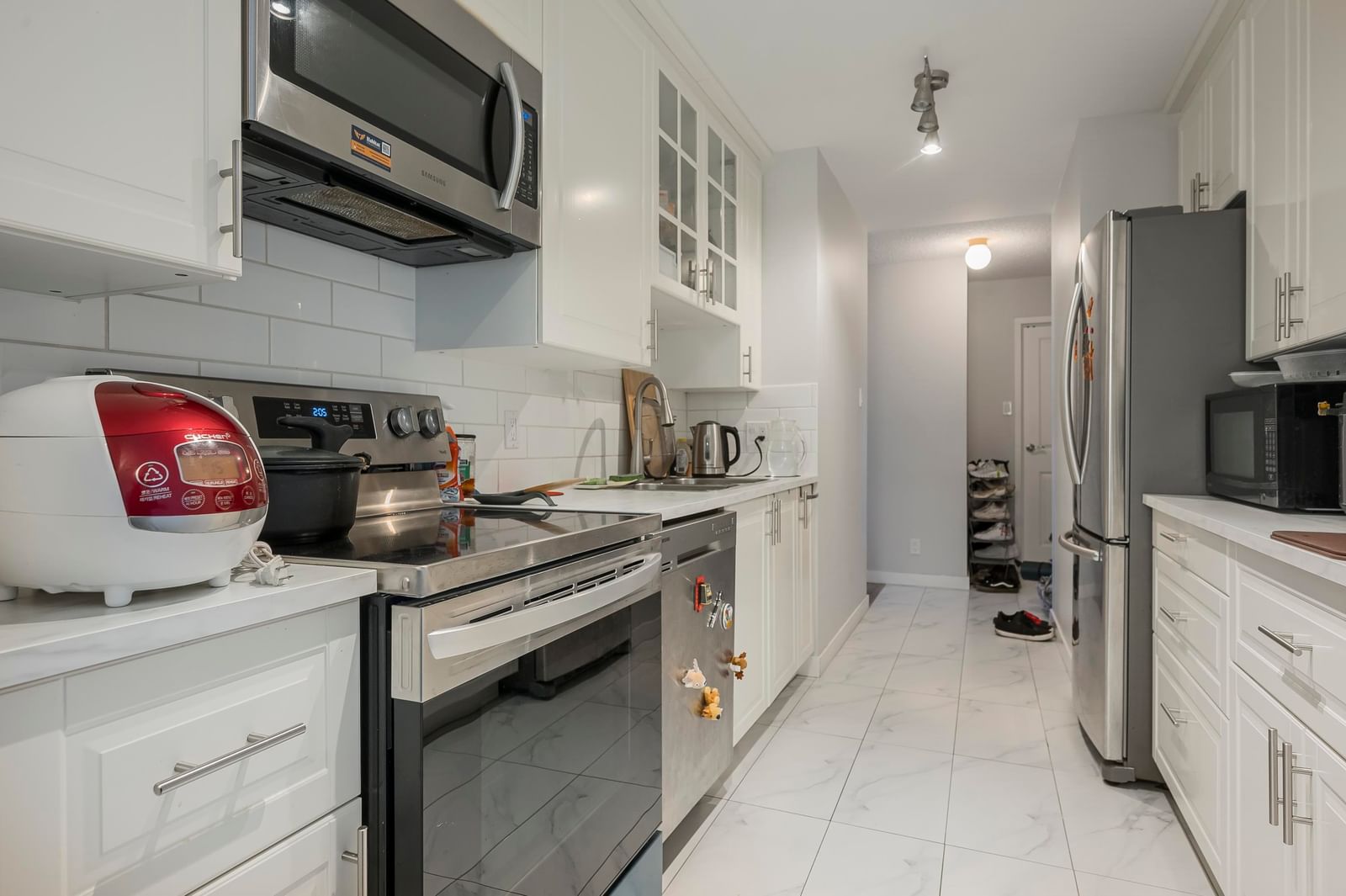 Listing Image 16