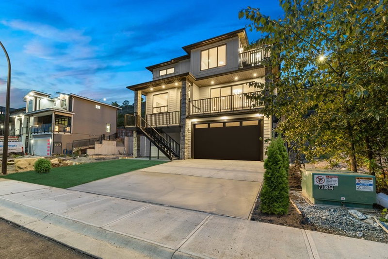 10490 Mcveety Street, Maple Ridge, V2W 0K3 | Image 3