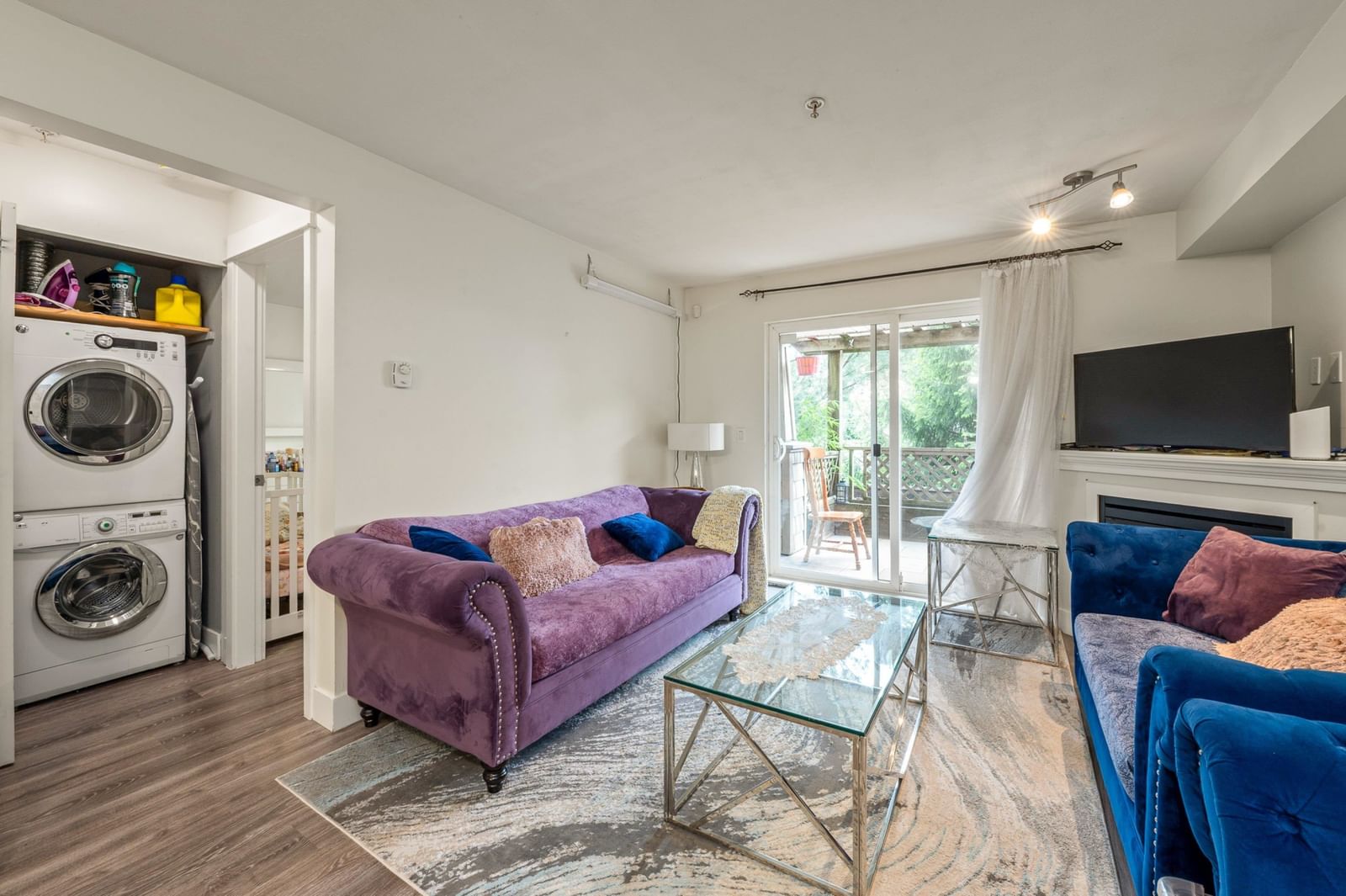 Listing Image 19