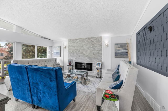 11862 Gilmour Crescent