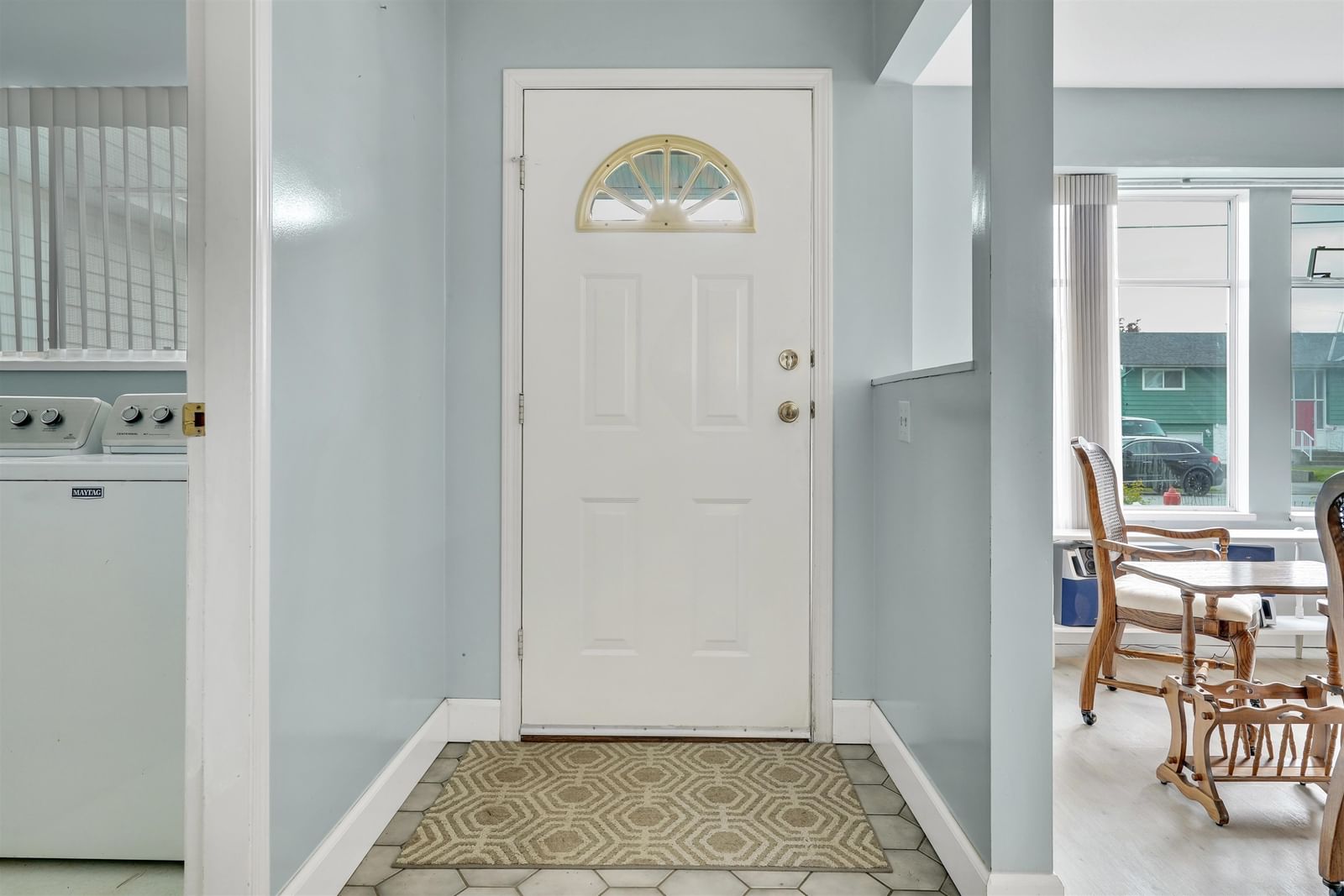 Listing Image 9