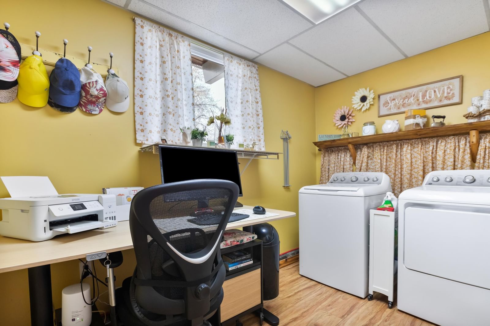 Listing Image 20