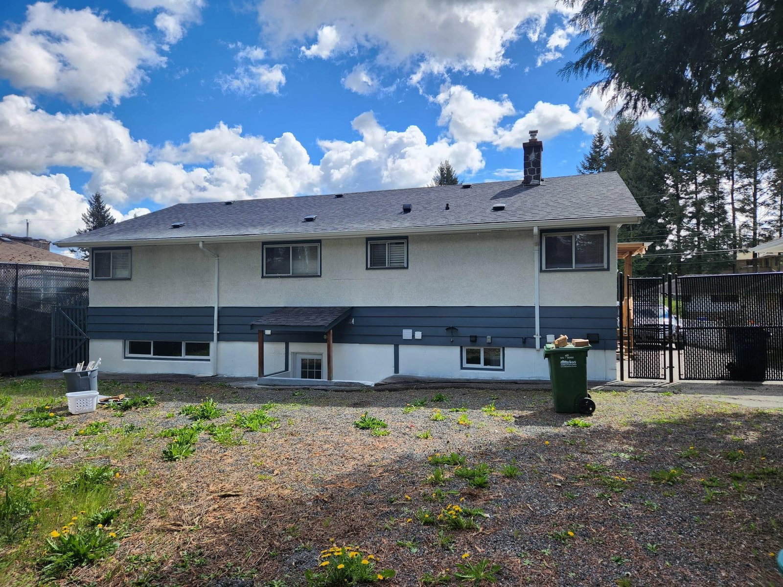 Listing Image 16