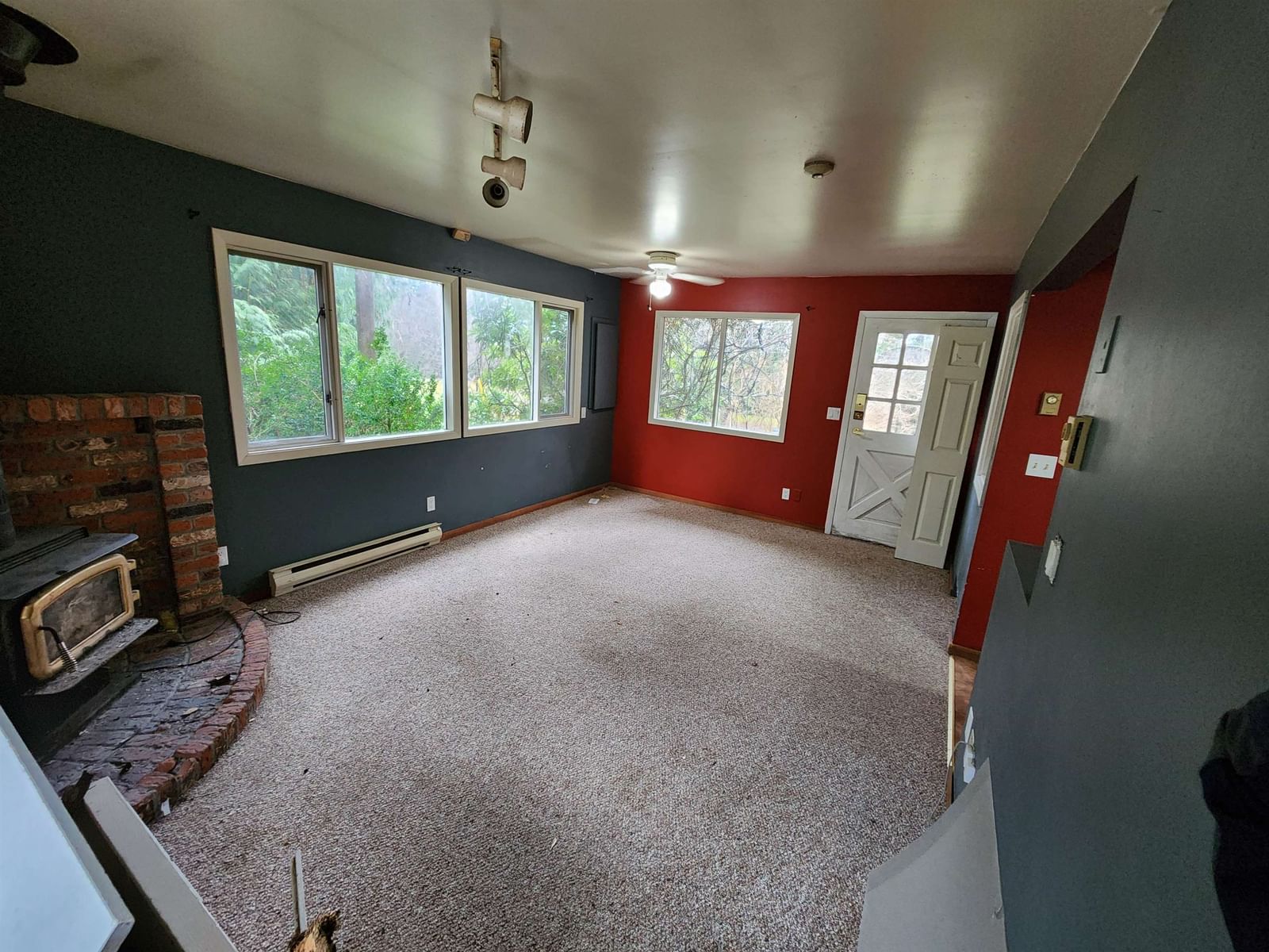 Listing Image 17