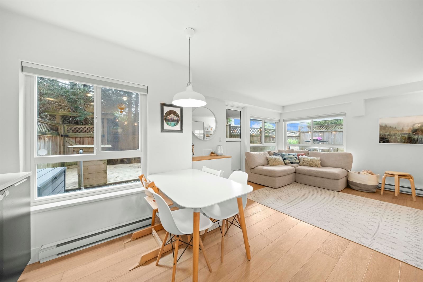 Listing Image 5