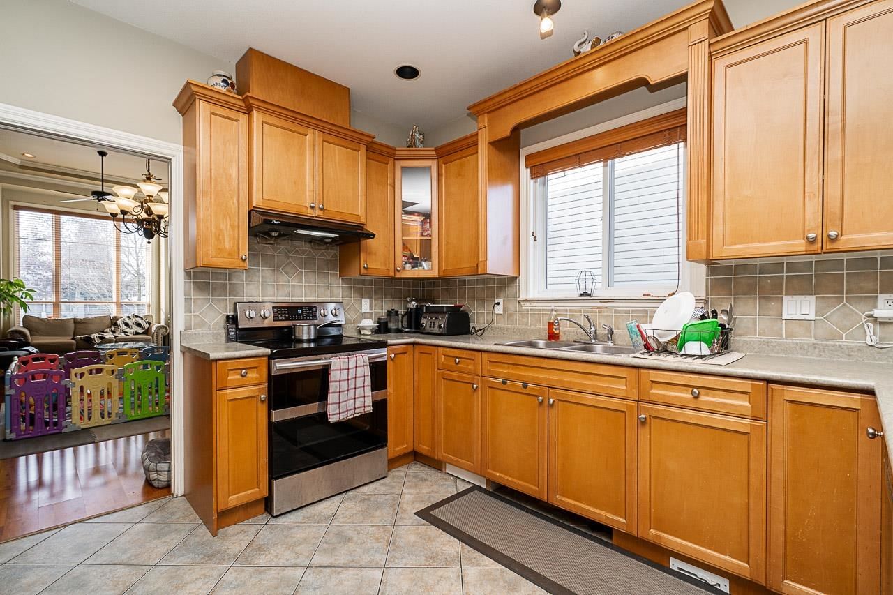 Listing Image 11