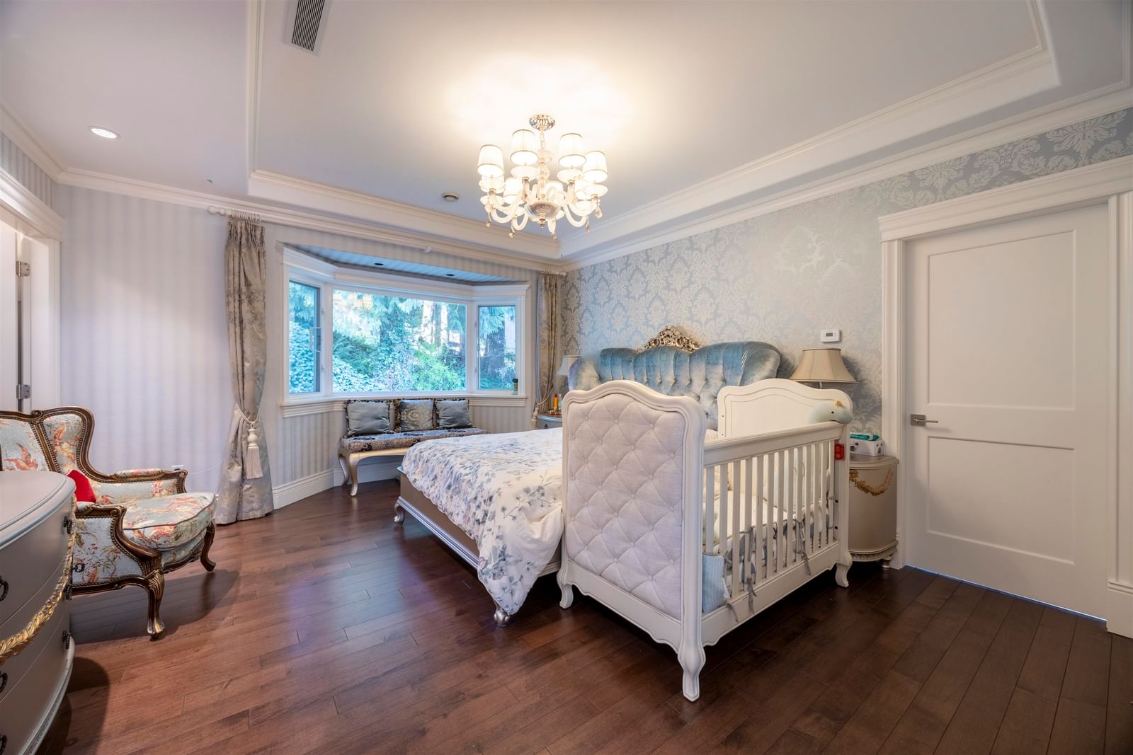 Listing Image 25