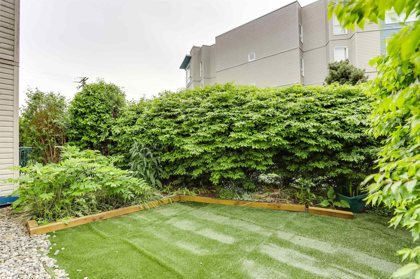Listing Image 20