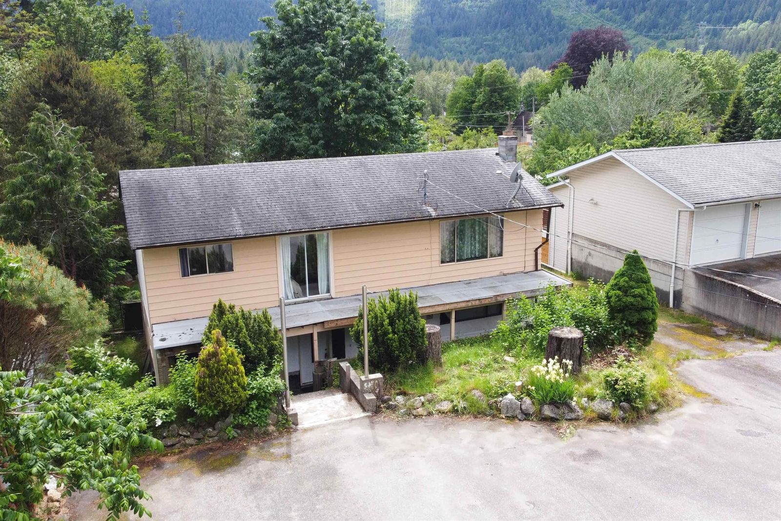 Listing Image 1