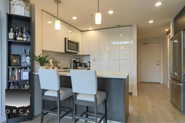 608 - 719 3rd Street