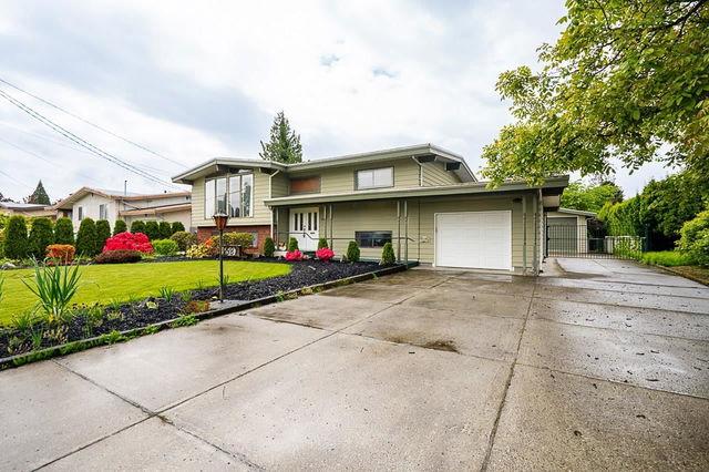 9987 Fairbanks Crescent