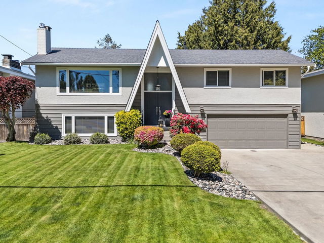 5097 Whitworth Crescent