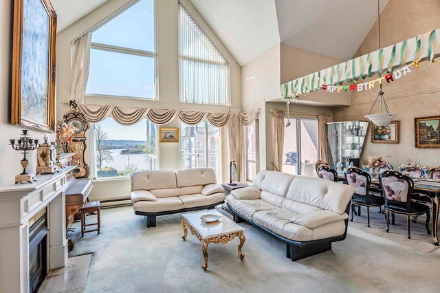 411B - 1210 Quayside Drive