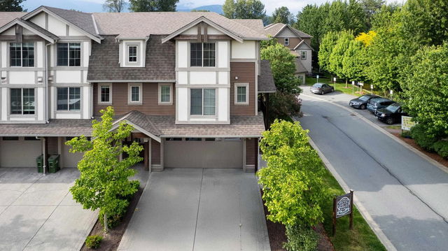 9 - 45025 Wolfe Road