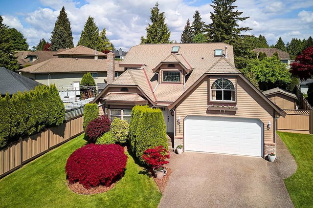 16367 Glenwood Crescent