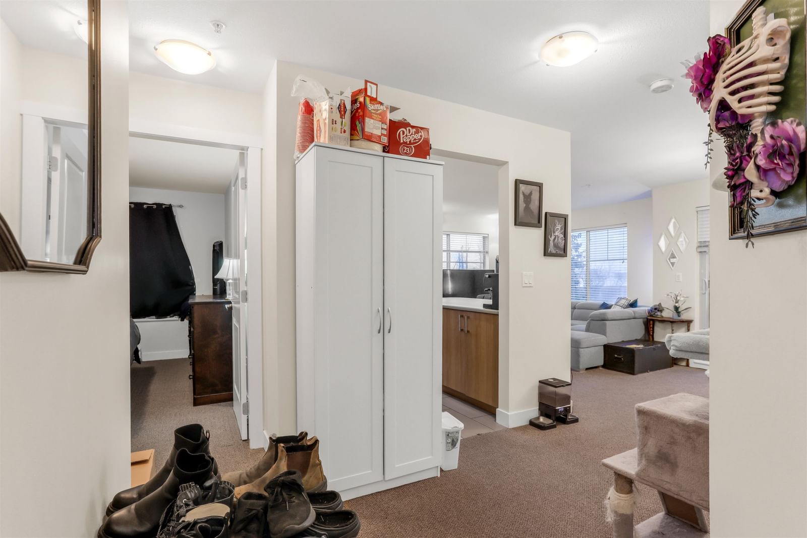 Listing Image 14