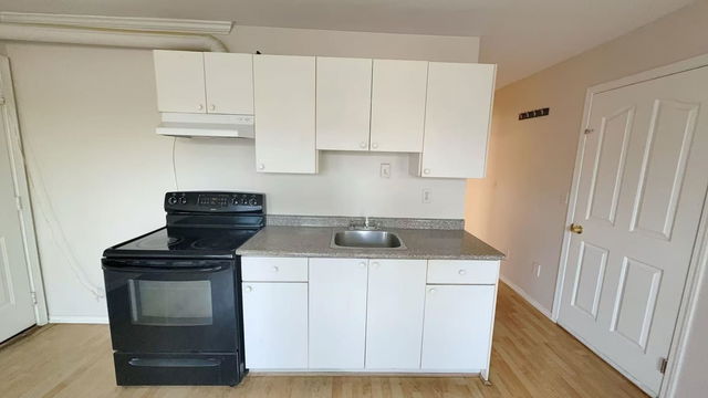 1Bed - 15565 95a Avenue
