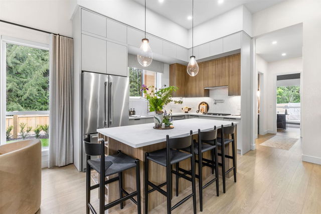 16 - 23697 Fern Crescent