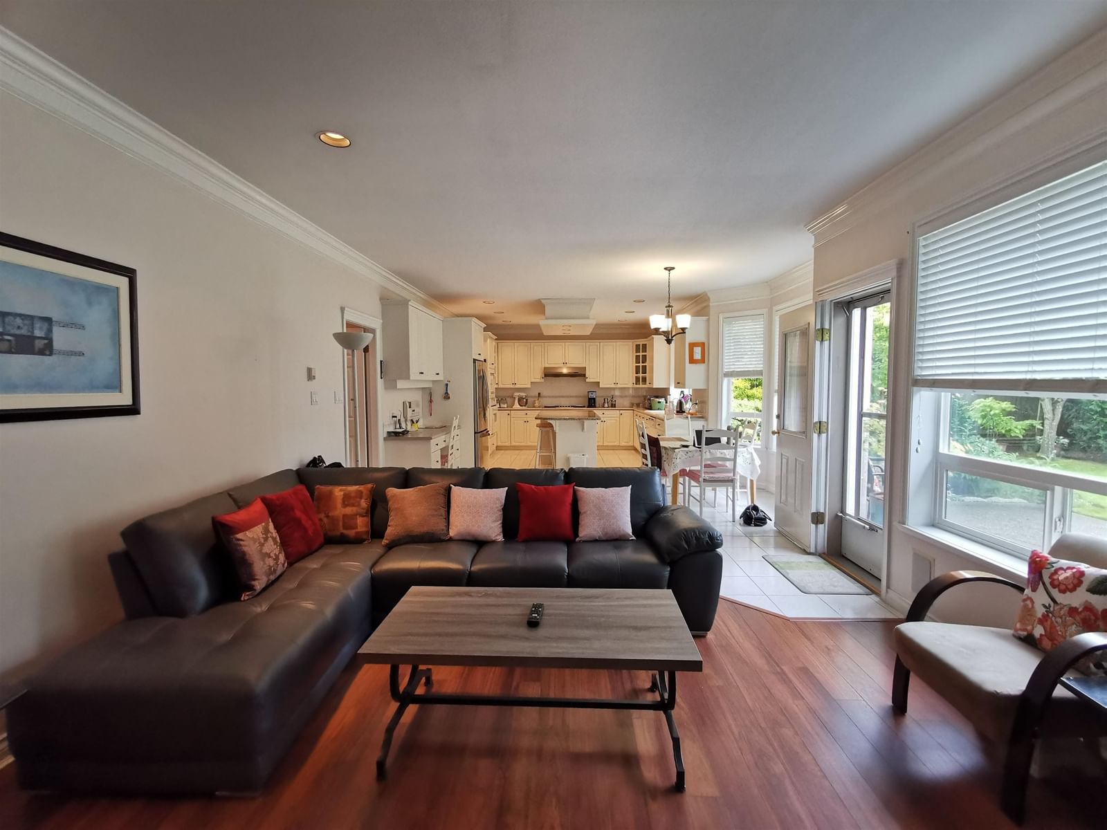 Listing Image 14