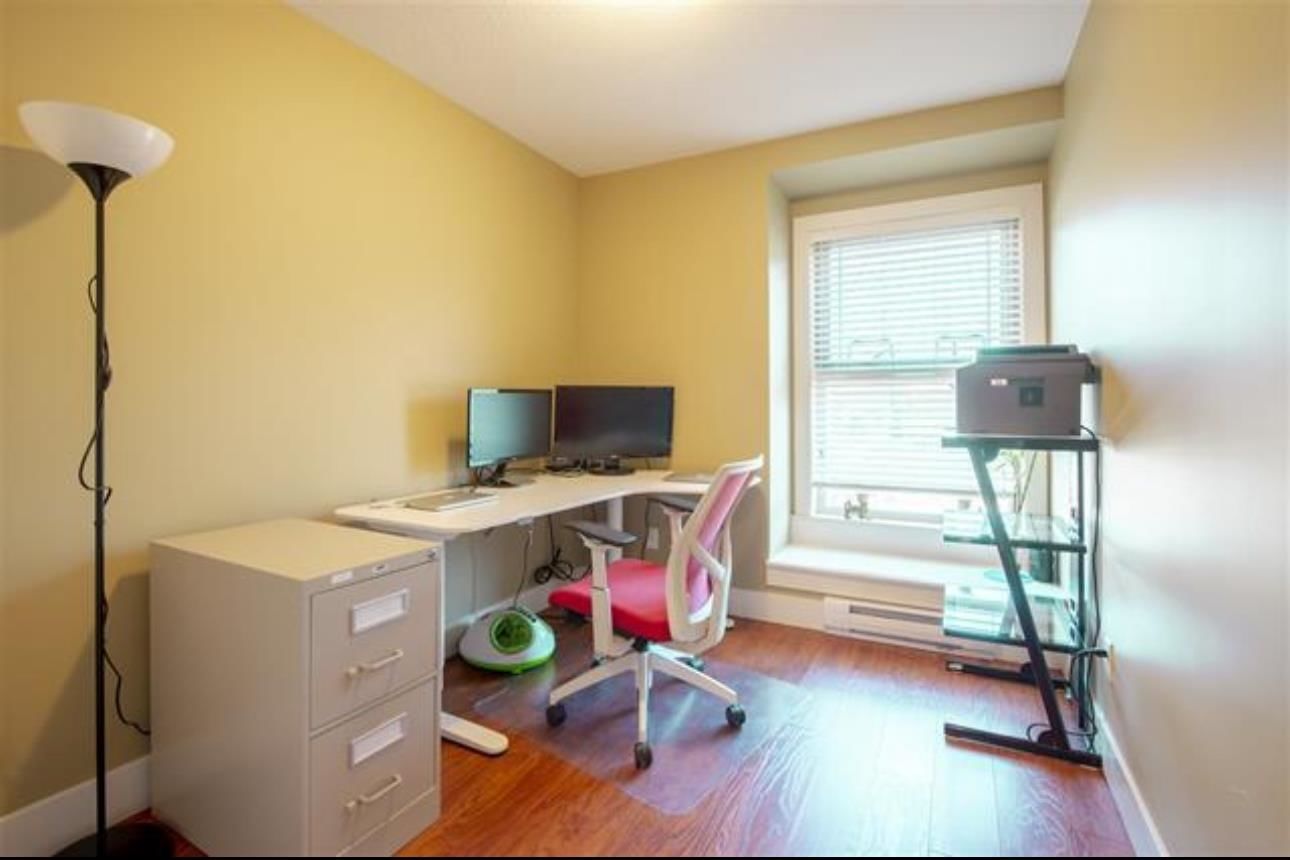 Listing Image 15