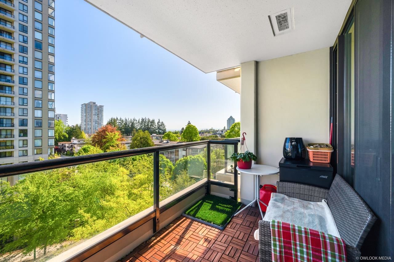 Listing Image 12