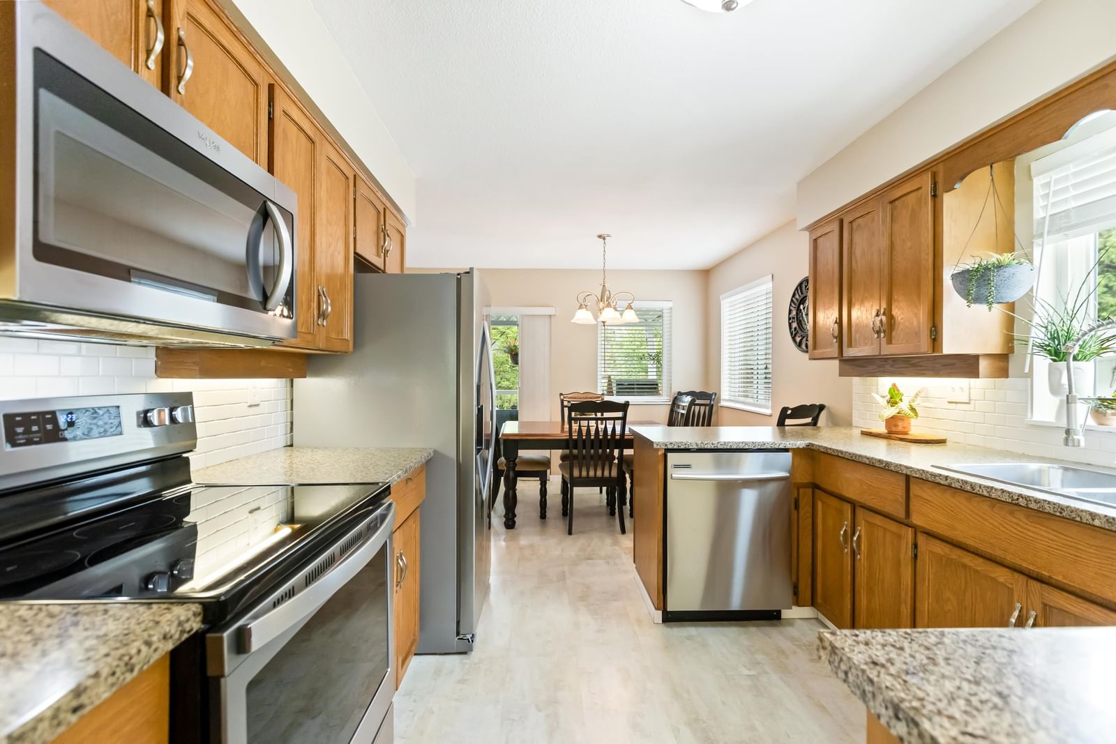 Listing Image 14