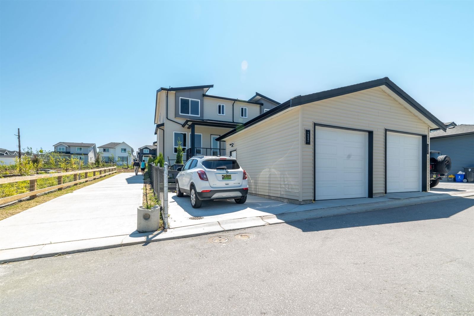 Listing Image 20